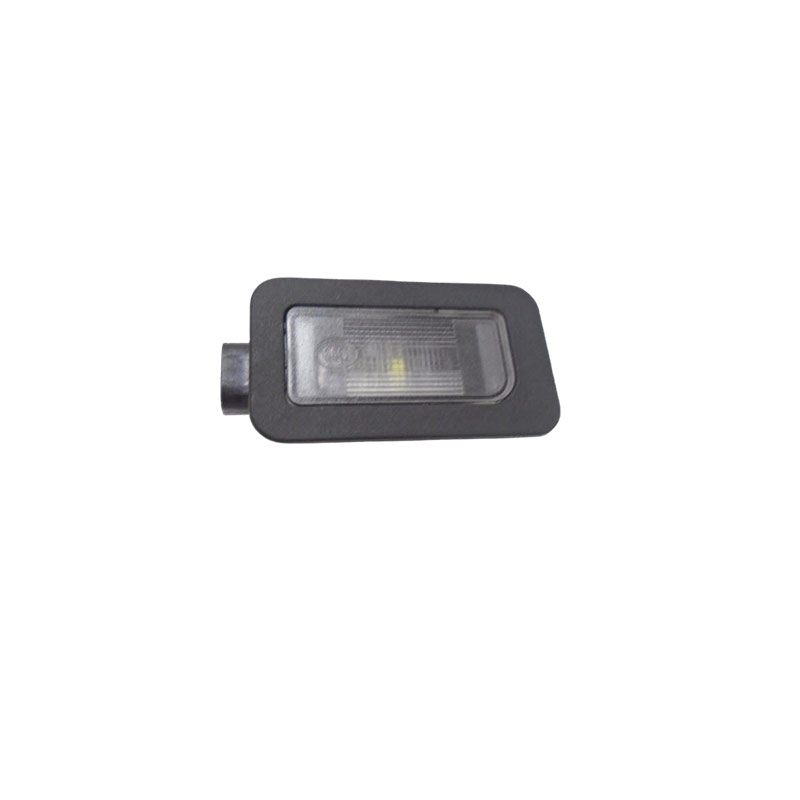 SA3F-4108100-D1_Live license plate light_S00000